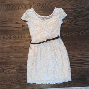Women’s lace dress with belt